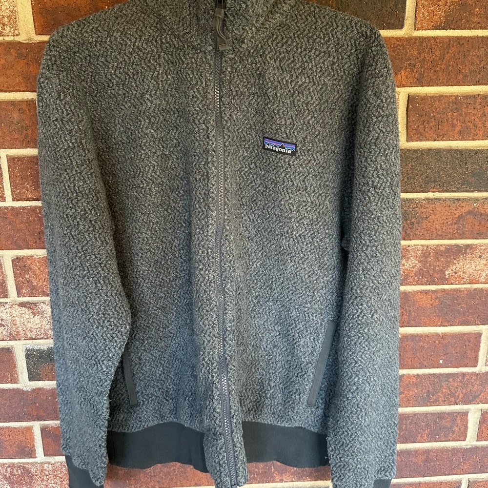 Patagonia Charcoal Gray Textured Zip-Up Men's Sweater Size Large